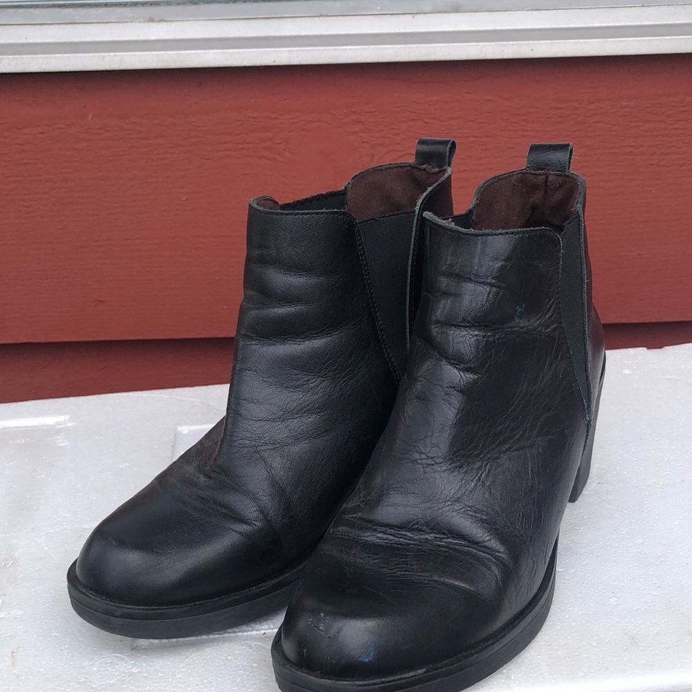 TLB  Mallorca Women’s Black Leather Ankle Boots Size 41/10.5US - Picture 16 of 16